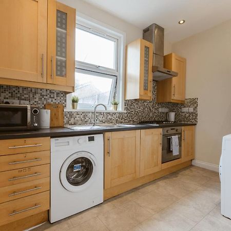 Mile End Rooms 57A Лондон Экстерьер фото