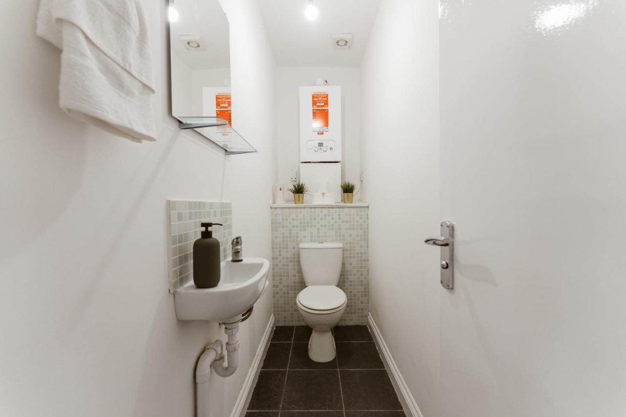 Mile End Rooms 57A Лондон Экстерьер фото