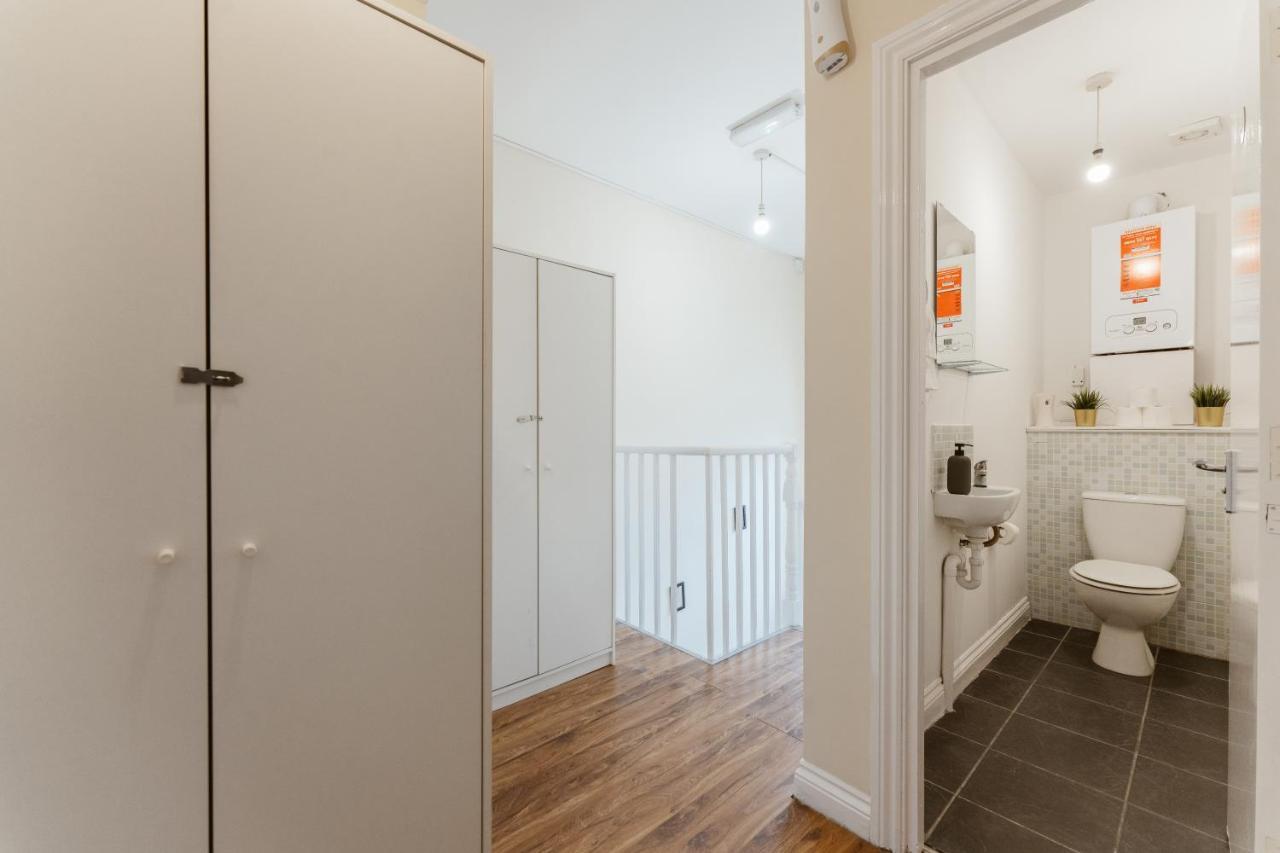 Mile End Rooms 57A Лондон Экстерьер фото