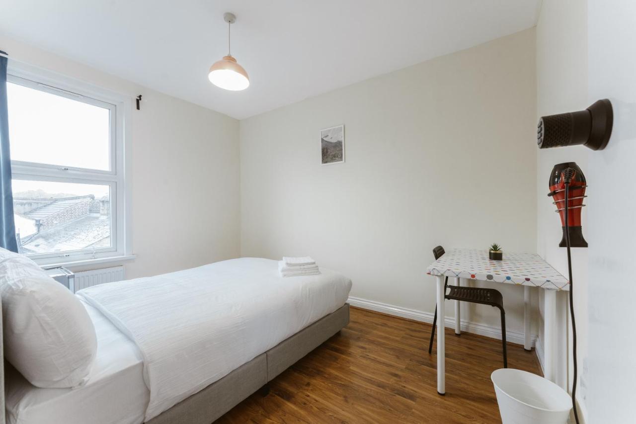 Mile End Rooms 57A Лондон Экстерьер фото