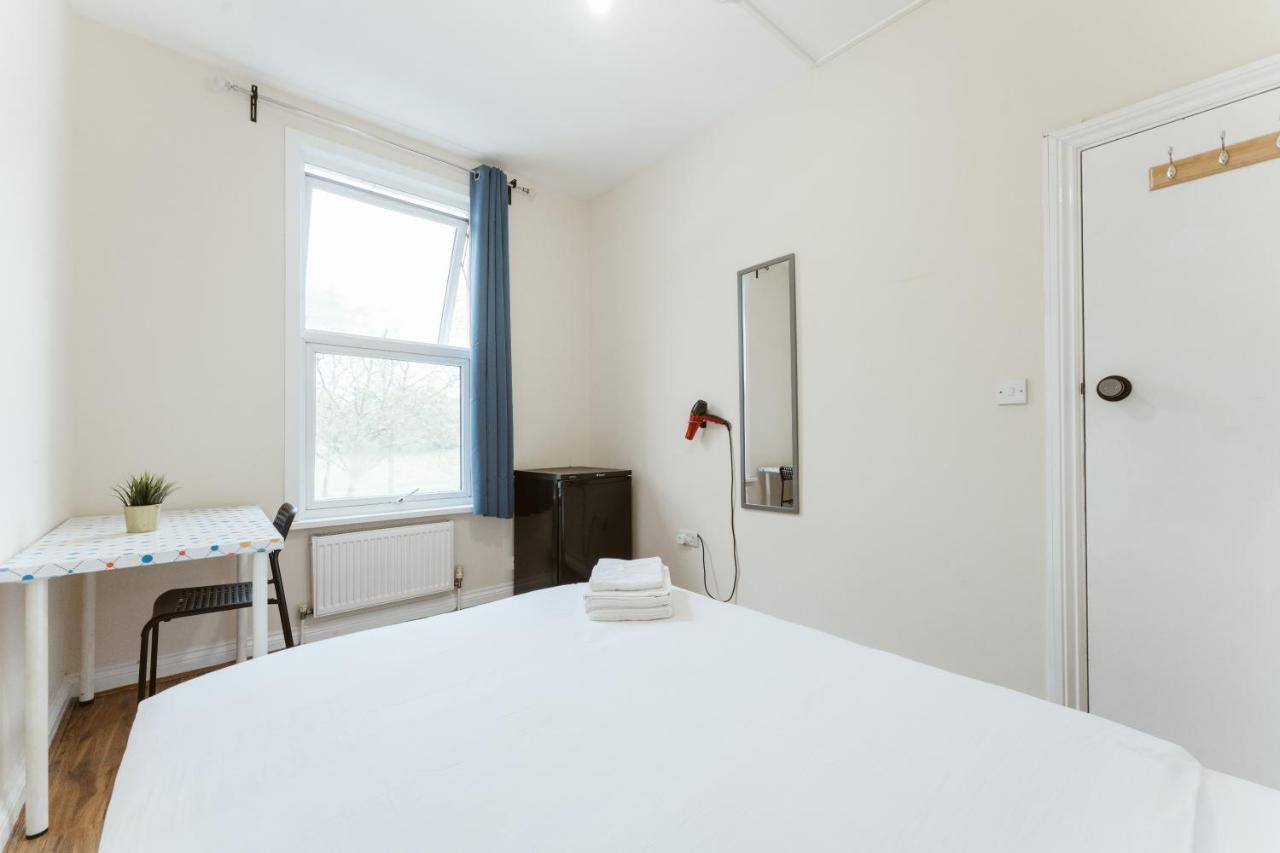 Mile End Rooms 57A Лондон Экстерьер фото